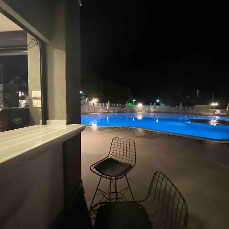 Luxury Villas With Shared Pool Near By John Hopkins Villa *